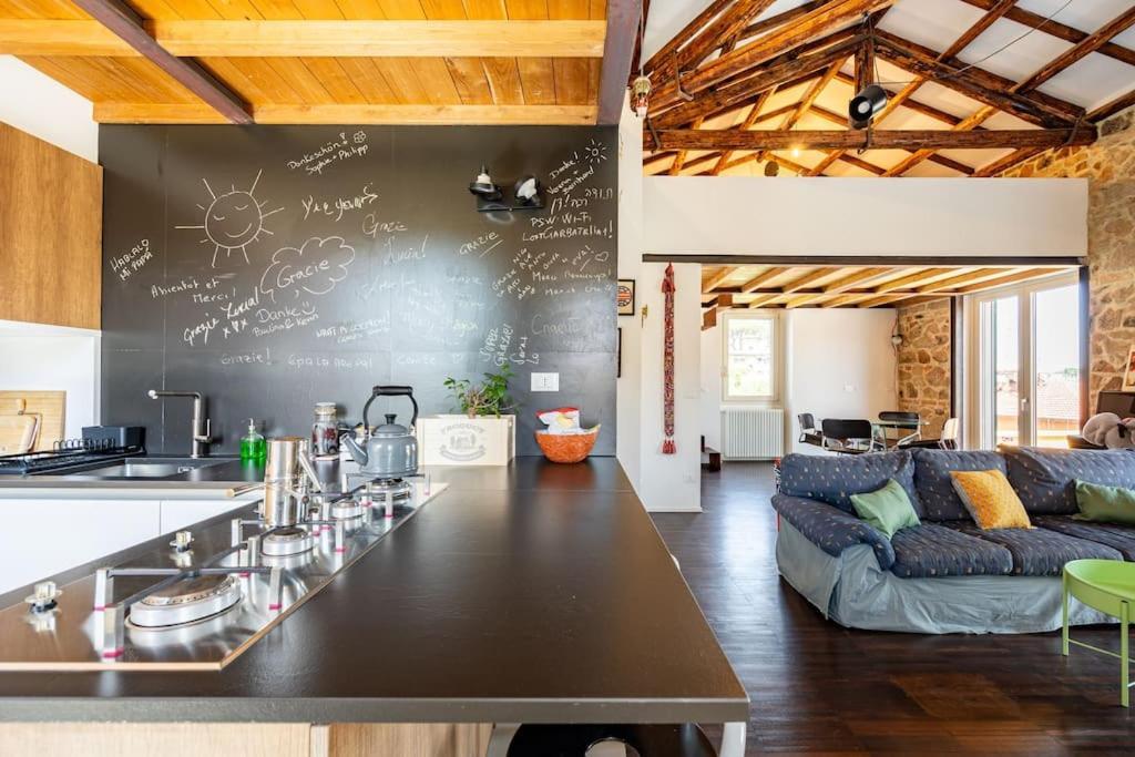 Loft In Garbatella * Roma